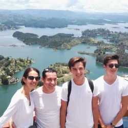 Tour a Guatapé y El Peñol desde Medellín