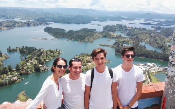 Tour a Guatapé y El Peñol desde Medellín