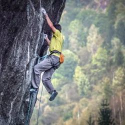 Tour escalar en Suesca cerca a Bogotá