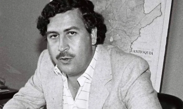 Foto Pablo Escobar en blanco y negro