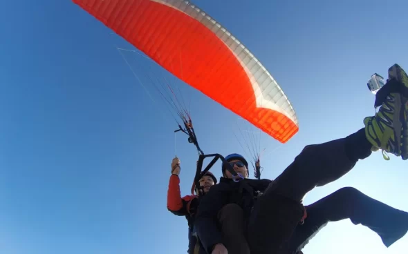 Parapente en Sopó cerca a Bogotá
