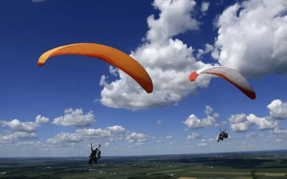 Parapente en Sopó cerca a Bogotá