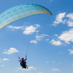 Parapente en Sopó cerca a Bogotá