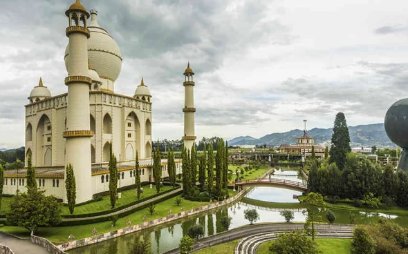 Tour Parque Jaime Duque