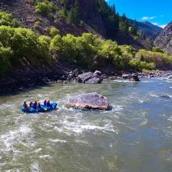 Tour de rafting en Tobia