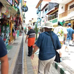El Peñol and Guatape tour