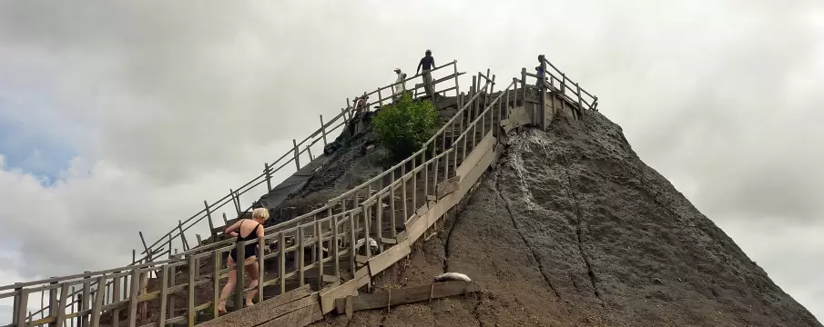 Volcán del Totumo en Cartagena Colombia