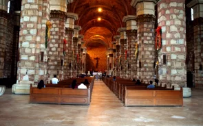 Interior iglesia de Tabio