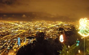 Vista de Bogotá por la noche