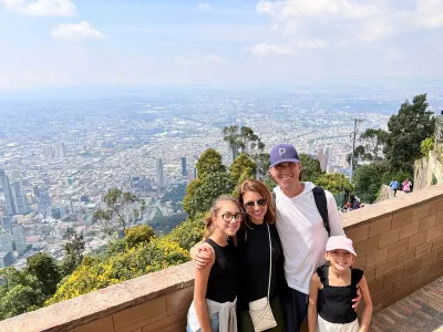 Family on a Bogotá Monserrate tour