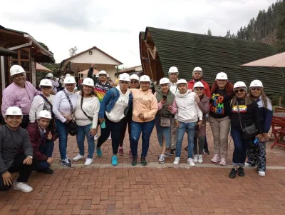 Group on a tour to Nemocón Salt Mine