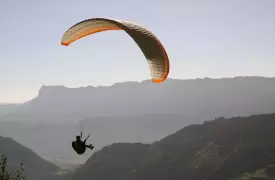 Parapente en Sopó cerca a Bogotá