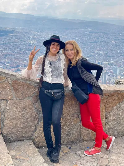 Couple on a Monserrate tour